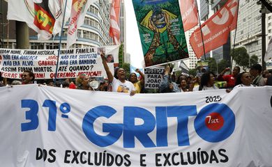 Rio de Janeiro (RJ), 07/09/2025 – O Grito dos Excluídos e Excluídas reúne manifestantes na região central da cidade. Foto: Fernando Frazão/Agência Brasil