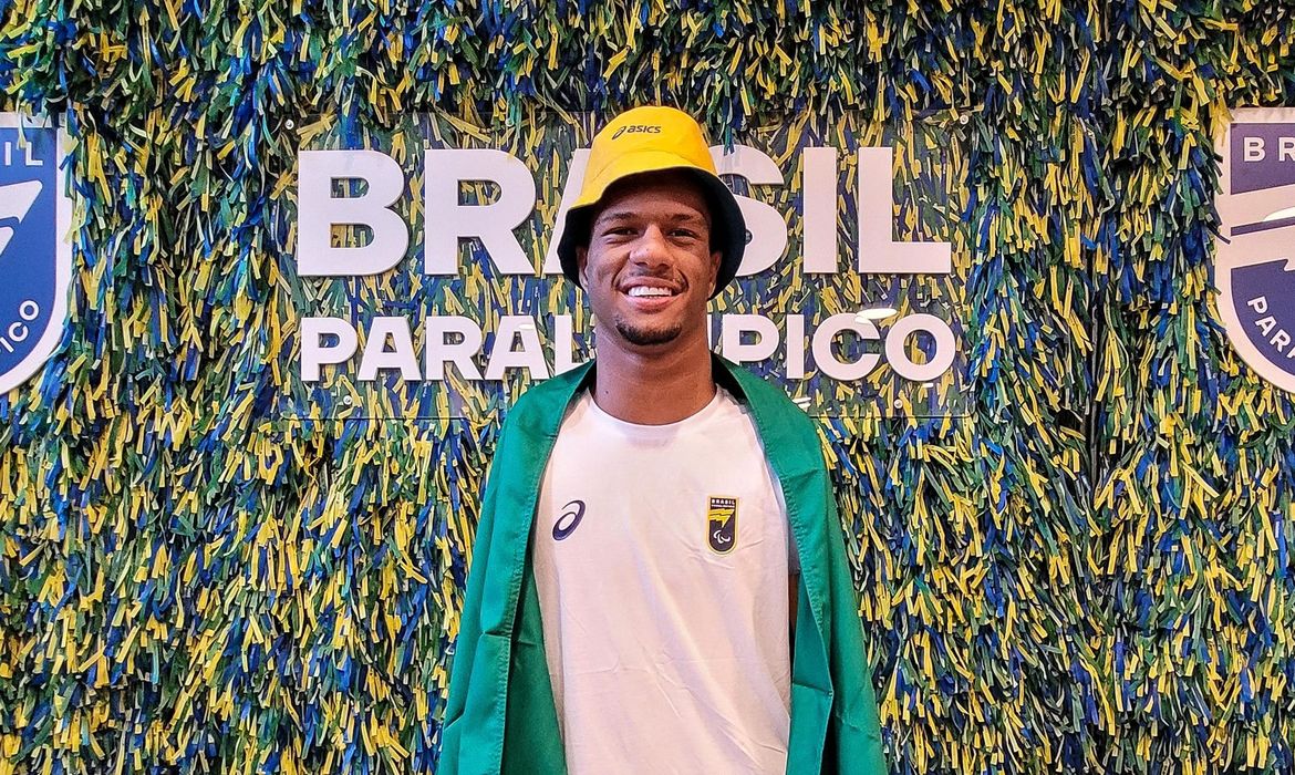 Gabriel Araújo, o Gabrielzinho, nadador brasileiro na Paralimpíada de Paris