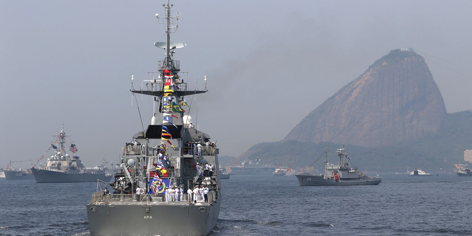 Em Comemoração Ao Bicentenário Da Independência, A Marinha Do Brasil ...