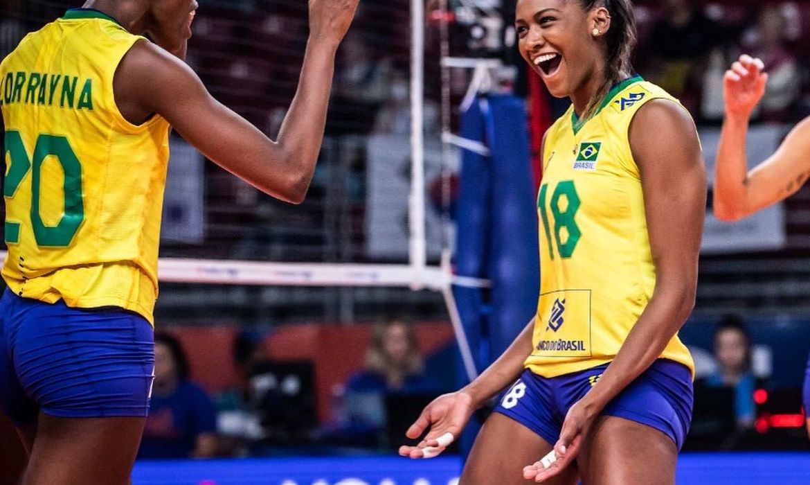 Brasil se classifica à segunda fase da Liga das Nações após derrotar Coreia do Sul, em 30/06/2022 - vôlei feminino - seleção brasileira