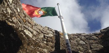 Bandeira de Portugal (Castelo dos Mouros, Sintra, Portugal)