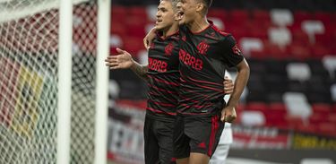 Flamengo 4 x 1 Resende