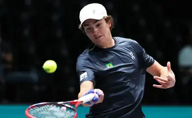 Tennis - Davis Cup - Group A - Belgium v Brazil - Unipol Arena, Bologna, Italy - September 14, 2024     Brazil's Joao Fonseca in action during his singles match against Belgium's Raphael Collignon REUTERS/Claudia Greco