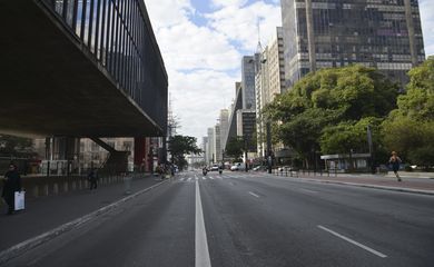 Movimento é menor nas ruas de São Paulo em dia de jogo da seleção