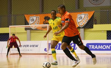 Joinville vence Carlos Barbosa e garante vaga na semifinal da LNF, futsal