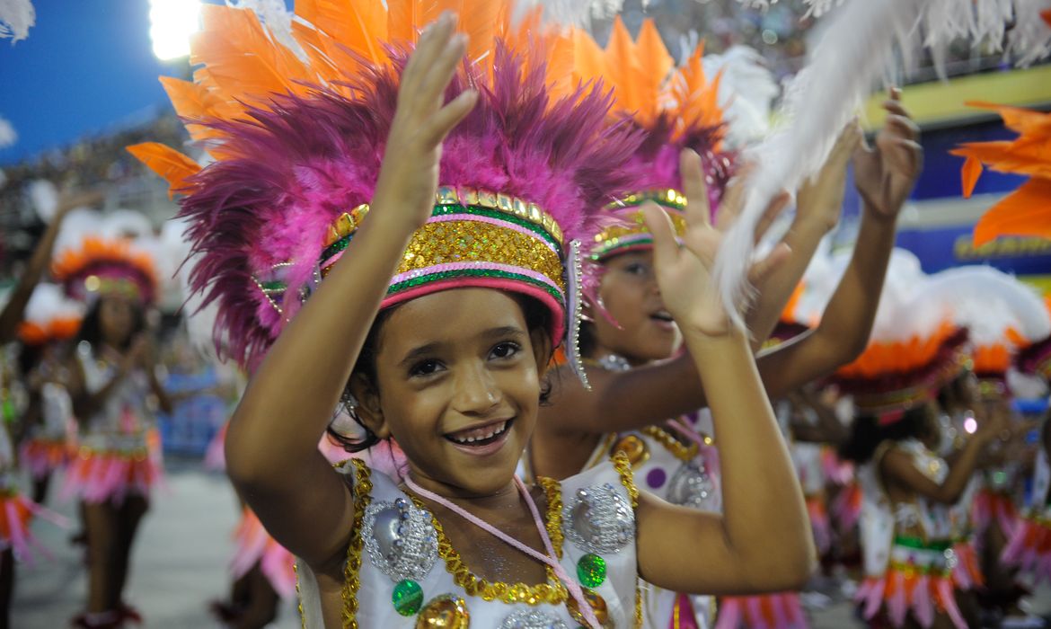 Rio de Janeiro - Desfile das escolas mirins traz 16 agremiações para a Marquês de Sapucaí (Tomaz Silva/Agência Brasil)