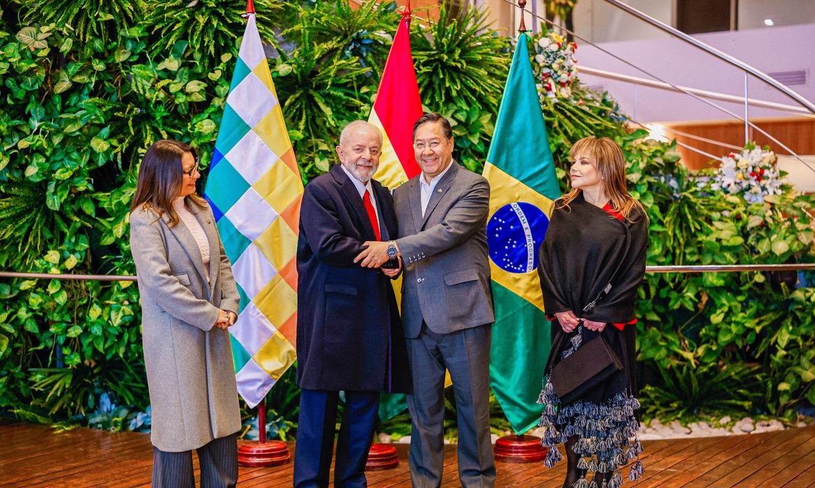 Santa Cruz de la Sierra (BOL) 09.07.2024 - Presidente da República, Luiz Inácio Lula da Silva (e), durante reunião bilateralentre o Presidente do Estado Plurinacional da Bolívia, Luis Arce (d)
Foto: Ricardo Stuckert/PR