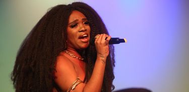 Laady B, cantora no Favela Sounds