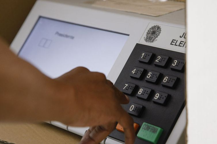 Eleições 2014 - Voto em trânsito no IESB, Asa Sul, Brasília. 