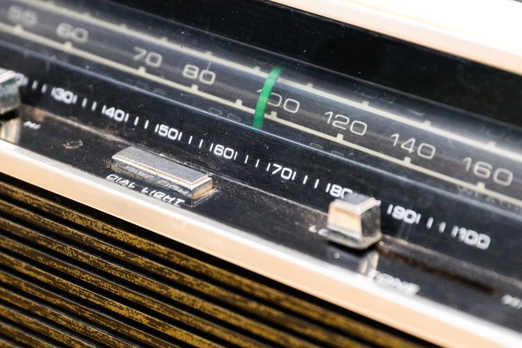 Equipamentos de som,rádio antigo,Rádio