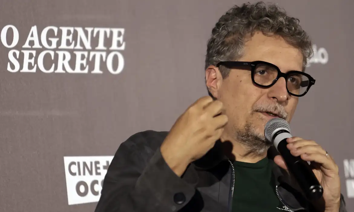 Viva Maria celebra vit�ria de  ?O Agente Secreto? no Globo de Ouro