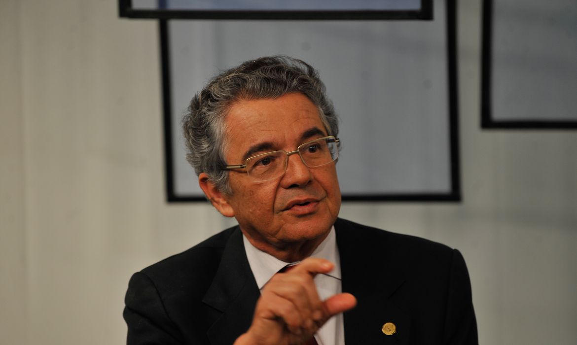 O ministro do Supremo Tribunal Federal, Marco Aurélio Mello, participa do programa Espaço Público (Fabio Rodrigues Pozzebom/Agência Brasil)