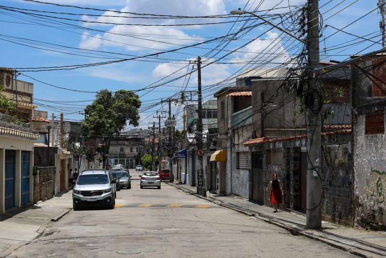 Rio de Janeiro (RJ), 14/01/2026 – A Rua Alaíde, em Madureira, na zona norte do Rio, via apresenta apenas uma árvore. Foto: Tomaz Silva/Agência Brasil