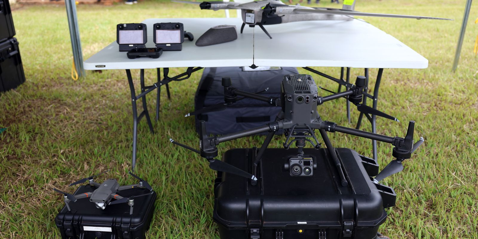 Polícia apreende equipamento contra drones no Rio