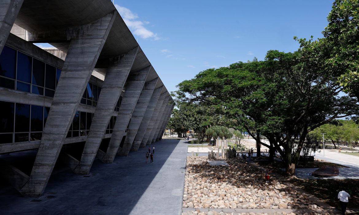 Rio de Janeiro (RJ), 30/10/2024 -Fachada e entorno do Museu de Arte Moderna (MAM Rio), que vai receber a Cúpula do G20, no Parque do Flamengo. Foto: Tânia Rêgo/Agência Brasil