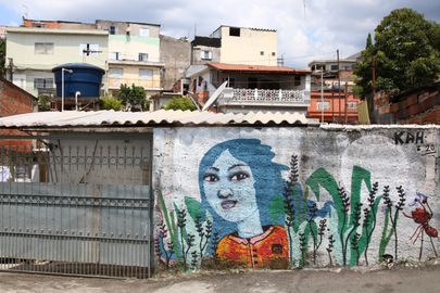 Obras da Favela Galeria, uma galeria a céu aberto em São Mateus, zona leste da capital.