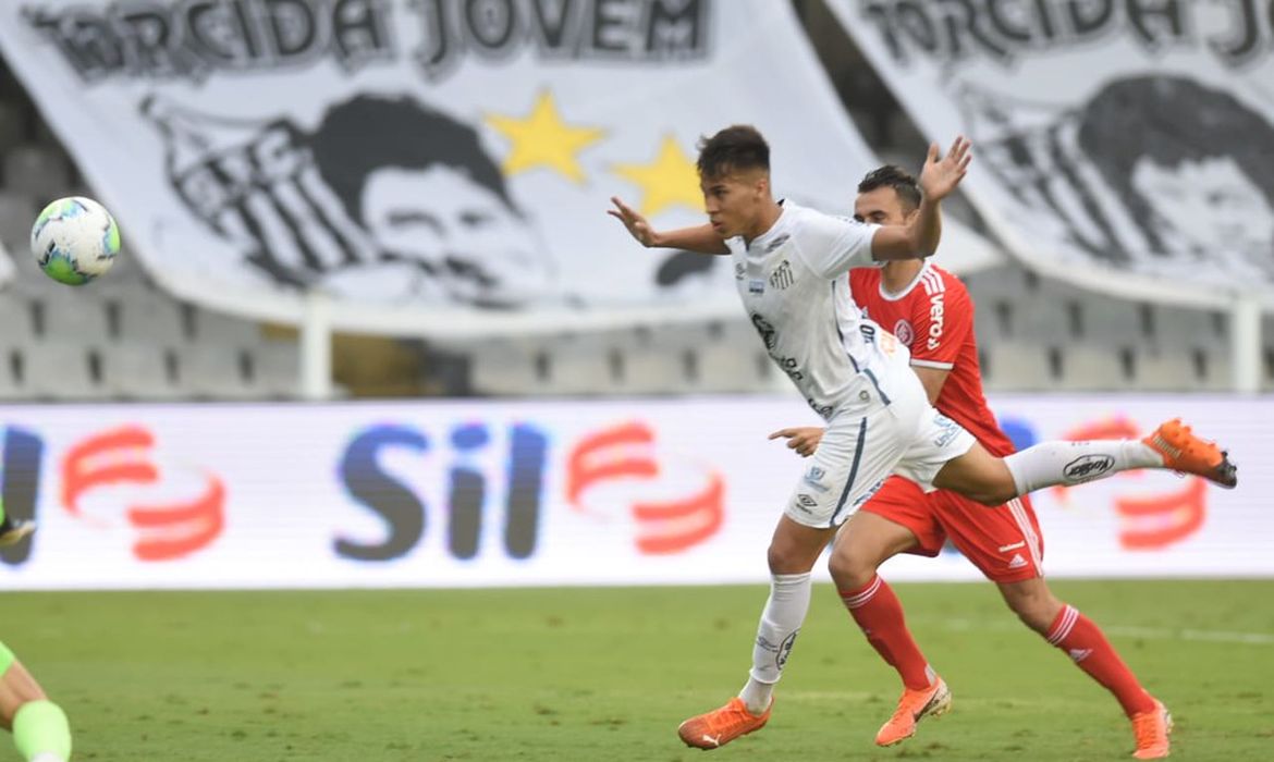 Inter perde oportunidade contra Santos desfalcado