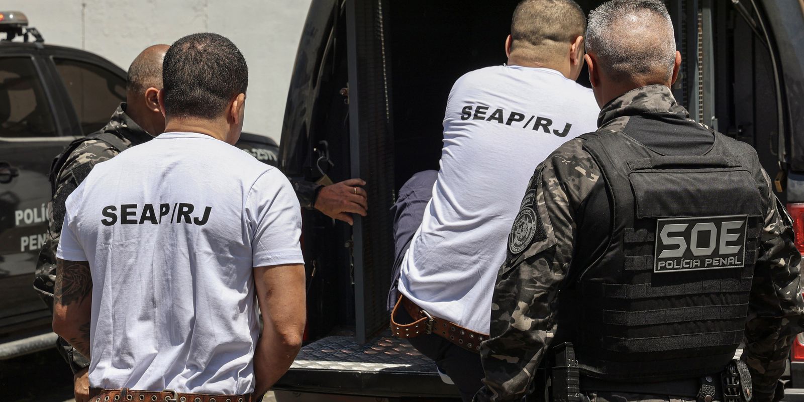 Chefes do Comando Vermelho são transferidos para presídios federais