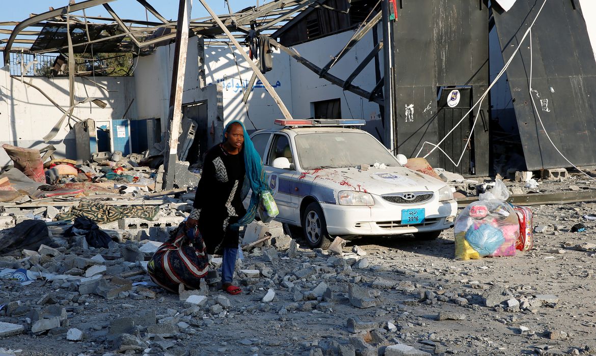 Líbia, Migrantes, Bombardeio. REUTERS/Ismail Zitouny