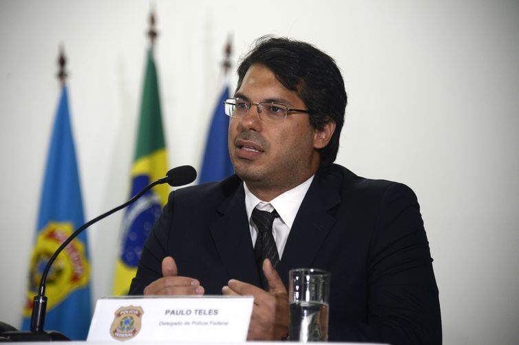 O delegado da Polícia Federal, Paulo Teles, durante apresentação do laudo das causas do incêndio que atingiu o Museu Nacional do Rio de Janeiro.