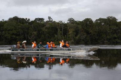 Juara (MT), 08/04/2025 – Navegação no Rio Juruena para visita à aldeia Pé de Mutum, na Terra Indígena Japuíra, do Povo Rikbaktsa. Foto: Fernando Frazão/Agência Brasil