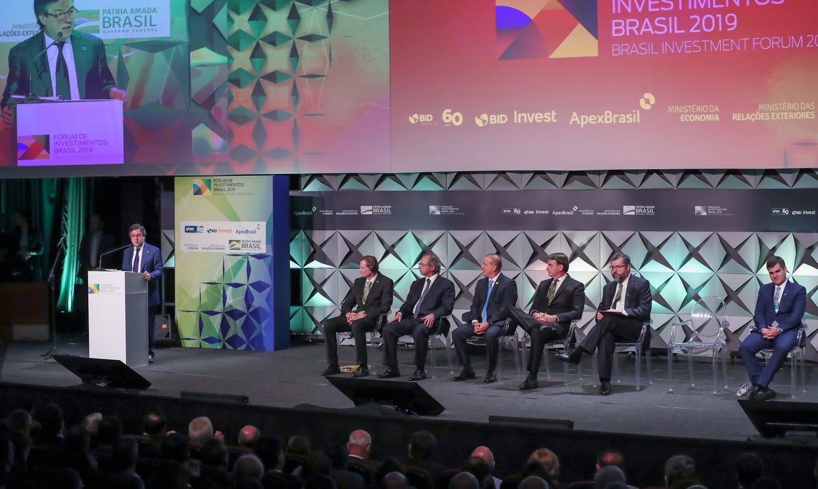O Presidente do Banco Interamericano de Desenvolvimento (BID), Luis Alberto Moreno, durante a cerimônia de Abertura do Fórum de Investimentos Brasil 2019

