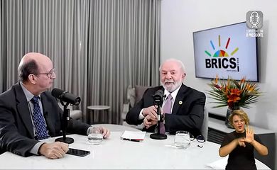 Joanesburgo, África do Sul, 22.08.2023 - Presidente Lula é entrevistado por Marcos Uchoa no programa Conversa com o Presidente, em Joanesburgo, África do Sul.  Imagem: Canal Gov