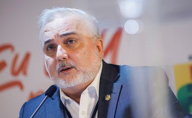 Jean Paul Prates, nominated as the new CEO of Brazil's state-run oil company Petrobras speaks during a news conference at the transition government building in Brasilia