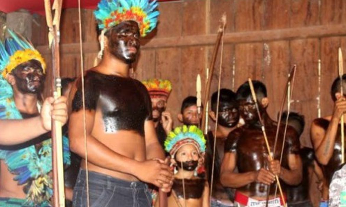 Indios Tenharim em conflito no Amazonas