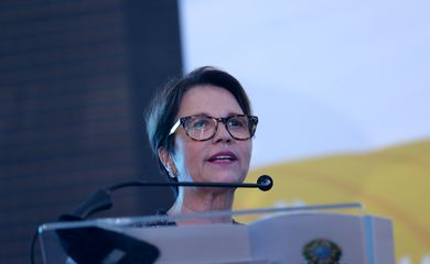 Brasília - A nova presidente da Frente Parlamentar da Agropecuária (FPA), deputada Tereza Cristina, durante cerimônia de posse (Wilson Dias/Agência Brasil)