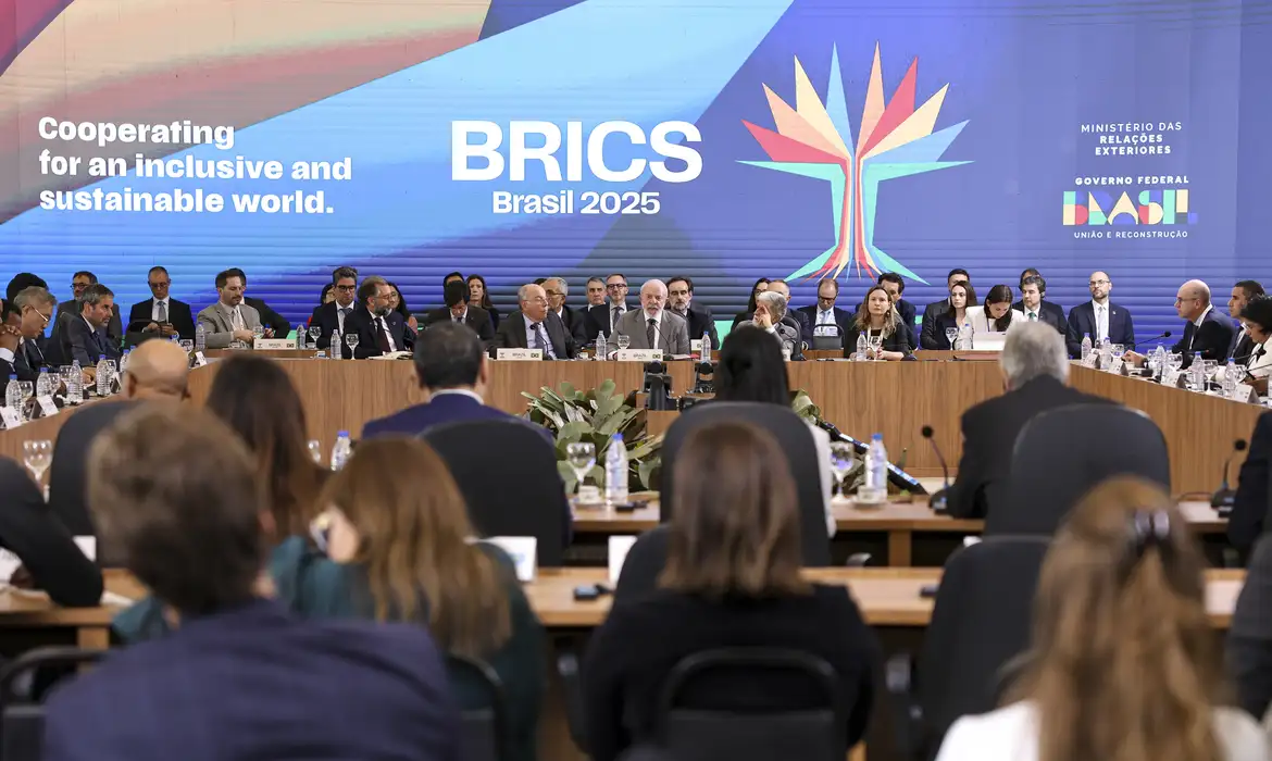 Brasília (DF), 26/02/2025 - O presidente Luiz Inácio Lula da Silva participa da sessão especial de abertura da primeira reunião de sherpas da presidência brasileira do BRICS, no Palácio Itamaraty. Foto: Marcelo Camargo/Agência Brasil