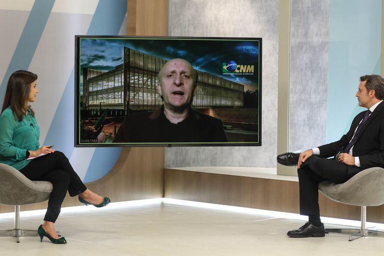 Divulgação/TV Brasil Glademir Aroldi, presidente da Confederação Nacional de Municípios, em entrevista ao programa Brasil em Pauta - Especial Reforma Tributária