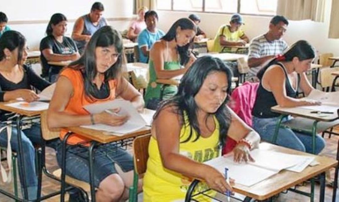 Indígenas em Rondônia  Ensino e Superior