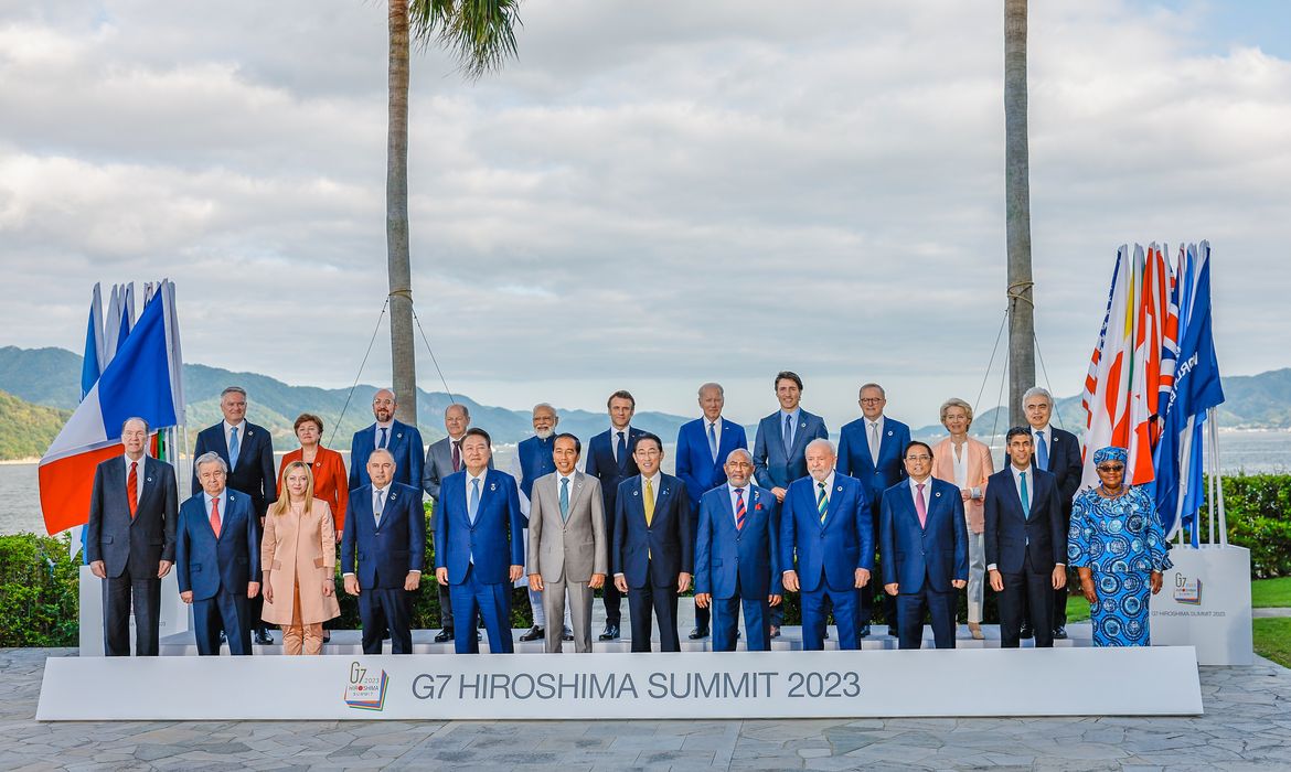 20.05.2023 - Presidente da República, Luiz Inácio Lula da Silva, durante Fotografia oficial dos chefes de delegação dos países membros e dos países convidados do G7.
Hiroshima, Japão.

Foto: Ricardo Stuckert/PR