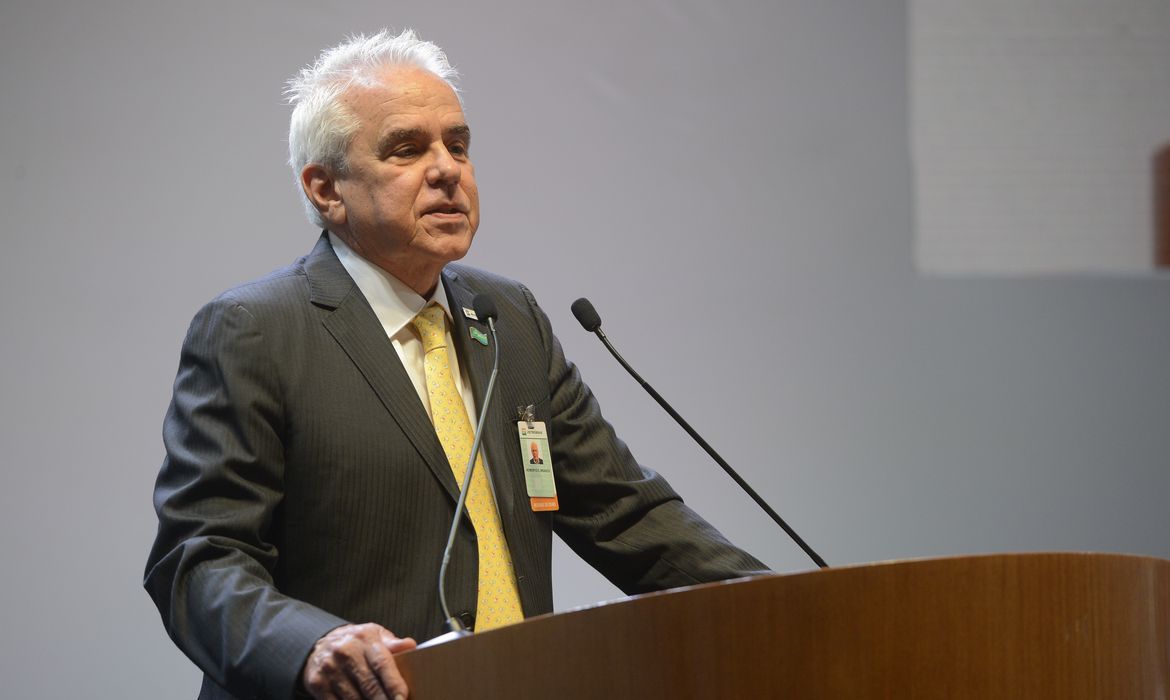 O economista Roberto Castello Branco toma posse como novo presidente da Petrobras, no edifício sede da companhia, no Rio de Janeiro. 