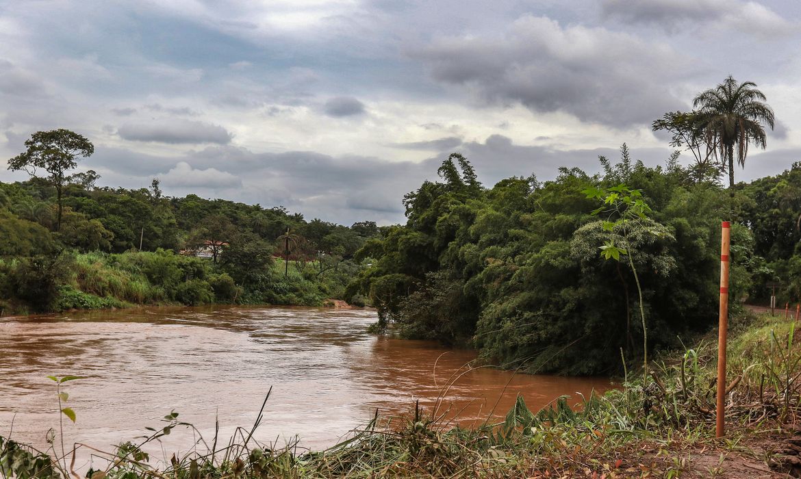 Brumadinho (MG), 25/01/2024 -Rio Paraopeba, onde grande parte da lama decorrente do rompimento da barragem da Vale desceu. Foto: Tânia Rêgo/Agência Brasil
