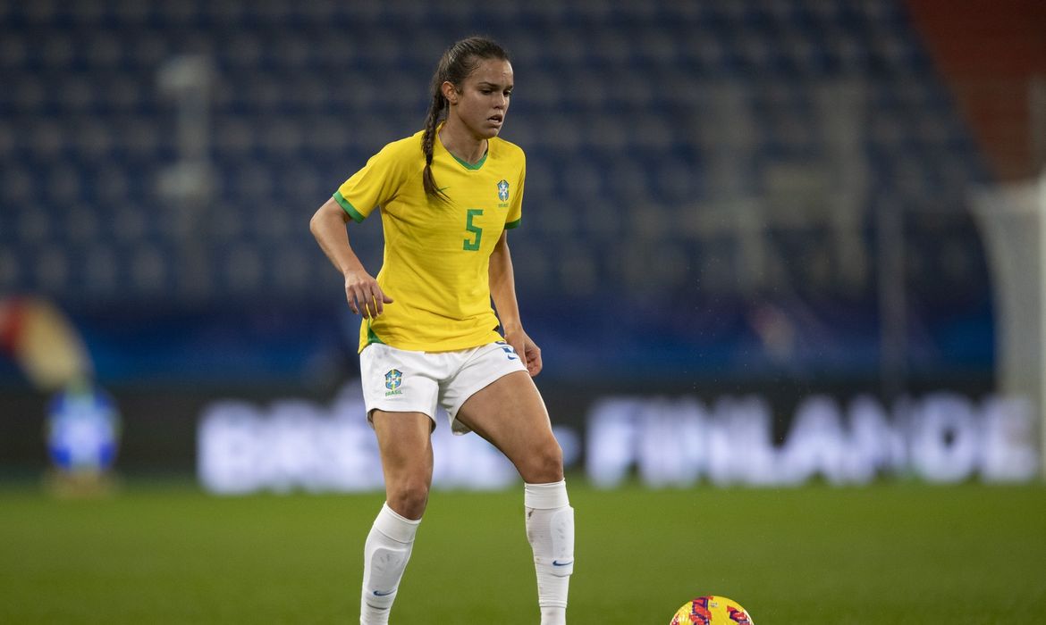 Ana Vitória - seleção brasileira - meia