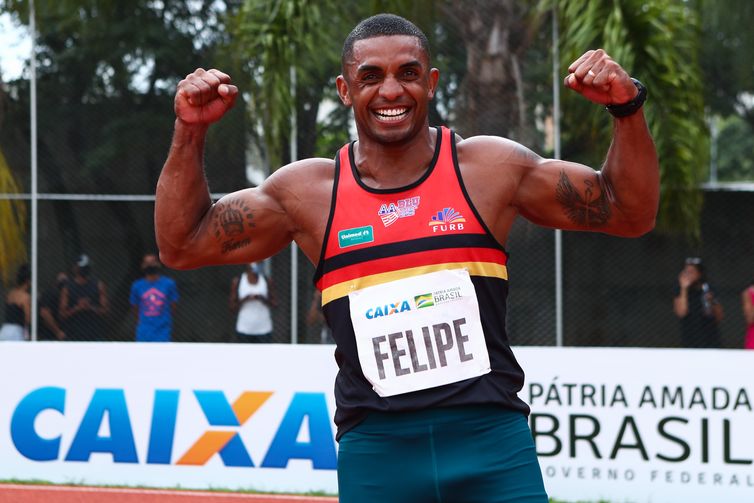 Brasil tem 17 atletas no TOP-20 da World Athletics de 2020 5 Felipe Santos leva ouro e índice no decatlo