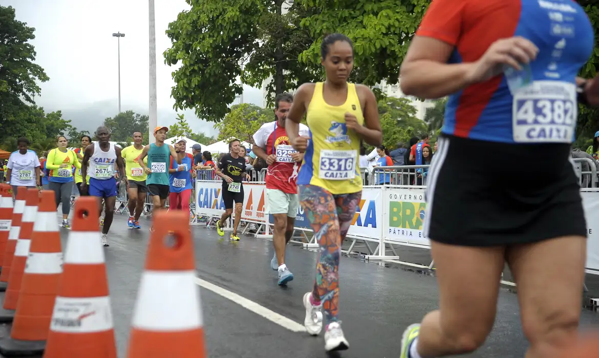 Rio de Janeiro - Corrida de São Sebastião, no Parque do Flamengo. A corrida abre o calendário oficial de eventos esportivos da cidade, no ano em que o Rio sediará os Jogos Olímpicos (Tânia Rêgo/Agência Brasil)