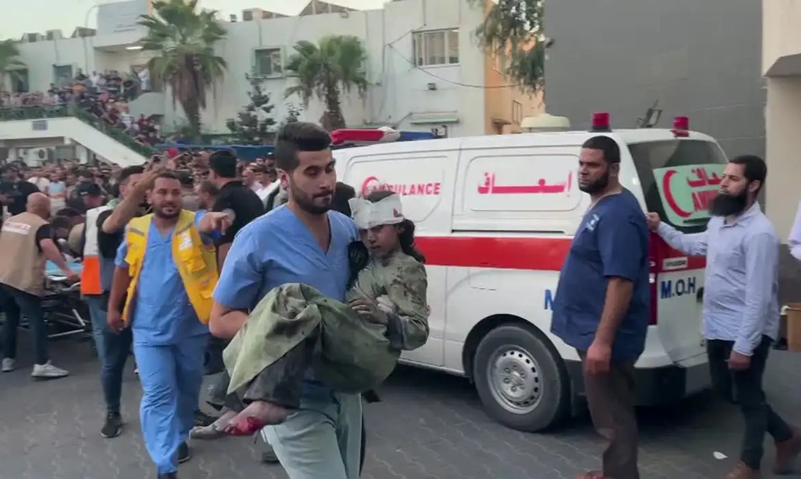 Injured arrive at Gaza hospital, following Israeli strikes