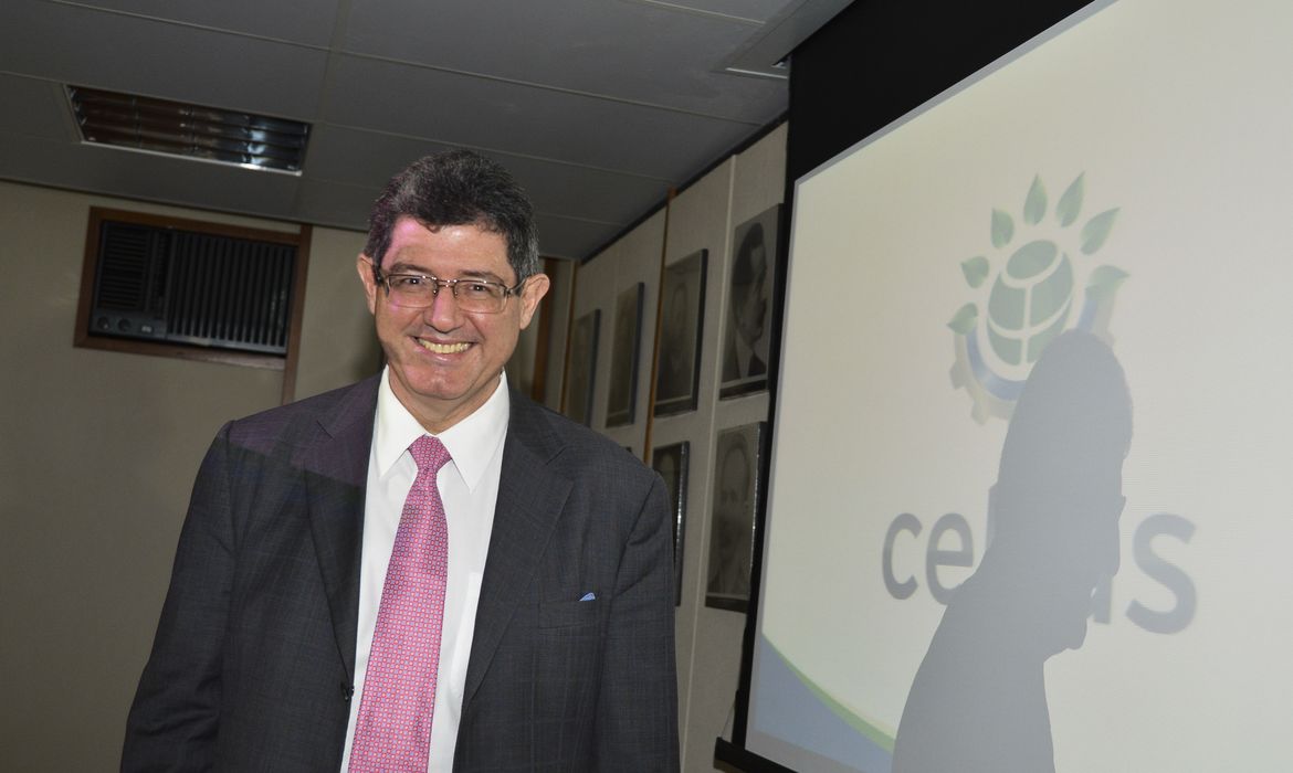 Brasília - Ministro Joaquim Levy durante reunião do Conselho Empresarial Brasileiro para o Desenvolvimento Sustentável (CEBDS) para apresentar ao governo soluções de negócios sustentáveis (José Cruz/Agência Brasil)