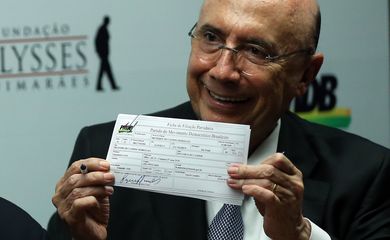 Brasília - O ministro da Fazenda, Henrique Meirelles, se filiou ao MDB. Ele disse que permanecerá no cargo até sexta-feira (José Cruz/Agência Brasil)