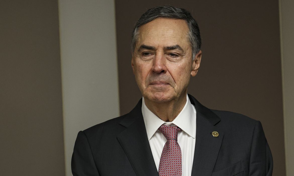 Marcelo Camargo/Agência Brasil Brasília (DF), 11/12/2024 - O presidente do Supremo Tribunal Federal, Luís Roberto Barroso, durante a posse do novo presidente do Tribunal de Contas da União (TCU), Vital do Rêgo. Foto: Marcelo Camargo/Agência Brasil