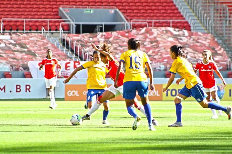 Em Porto Alegre, Inter e Avaí ficam no empate.