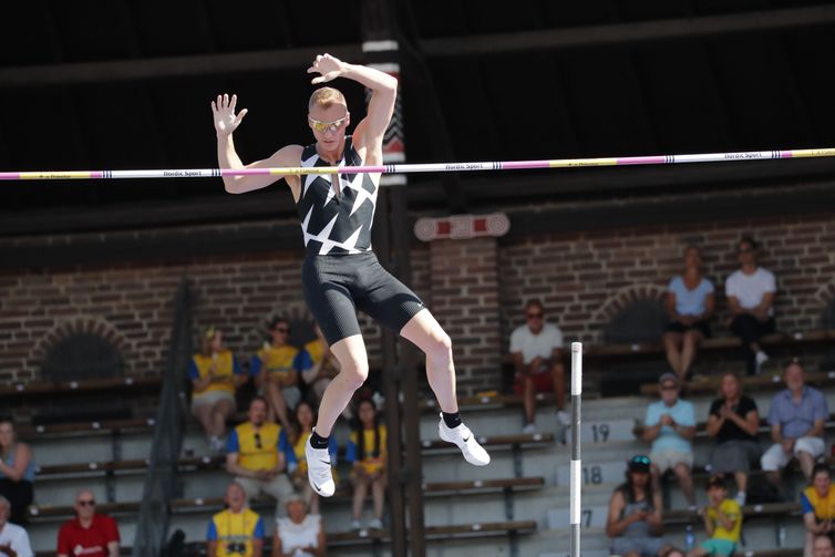 Sam Kendricks compete na Diamond League em Estocolmo - atleta testa positivo para covid-19 em 29/07/2021 e está fora de Tóquio 2020 - Olimpíada