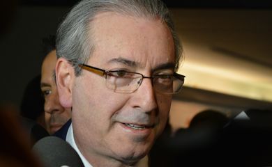 O presidente da Câmara, deputado Eduardo Cunha, fala à imprensa no Congresso Nacional (Antonio Cruz/Agência Brasil)