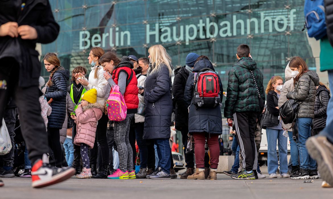 Ukrainian refugees arrive in Berlin
