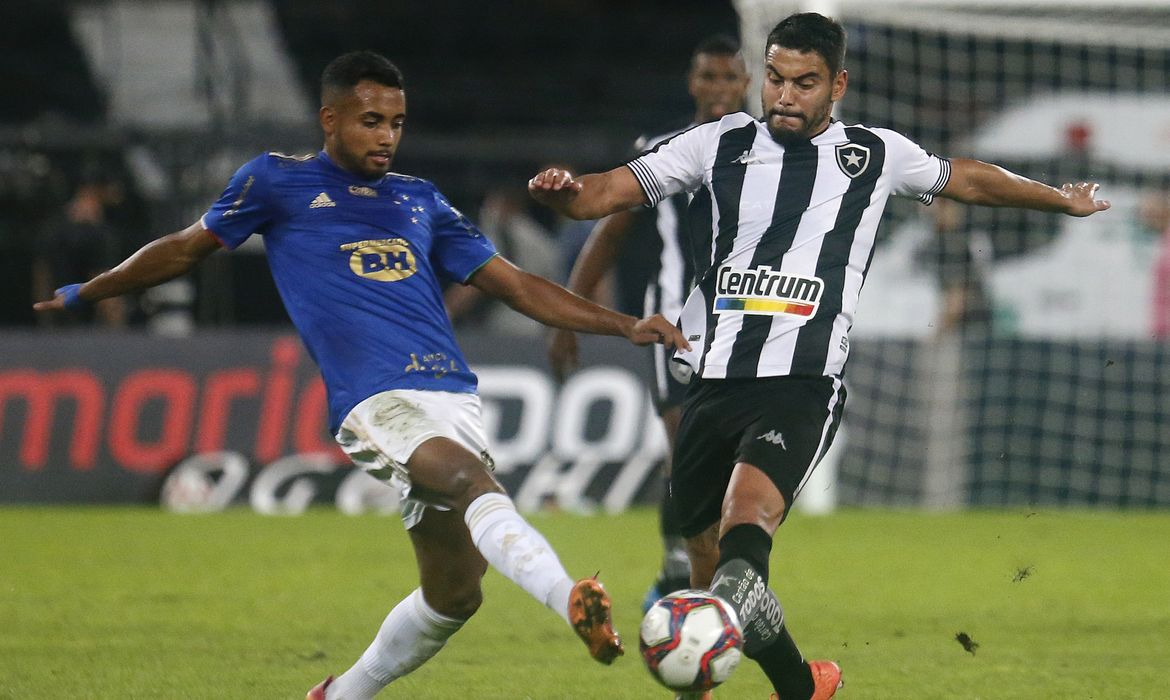 Botafogo e Cruzeiro empatam em 3 a 3 pela Série B