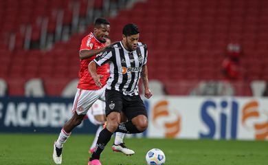 Atlético-MG, Internacional, Brasileiro