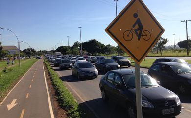 No Dia Nacional do Ciclista, ONG pede mais gentileza no trânsito (Fabio Rodrigues Pozzebom/Agência Brasil)